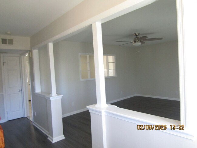 Building Photo - Lake Whitehurst