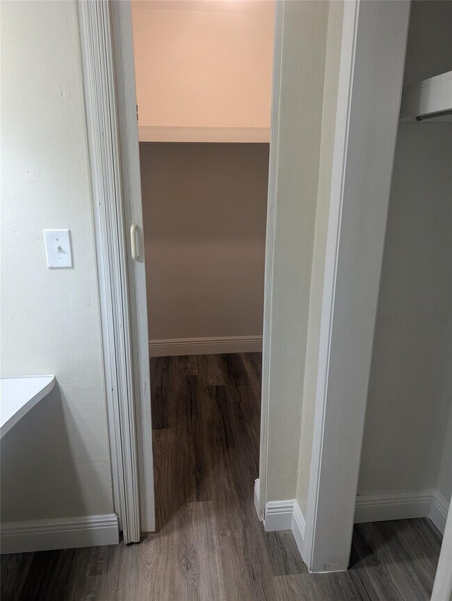 Building Photo - 1740 NW 60th Ave