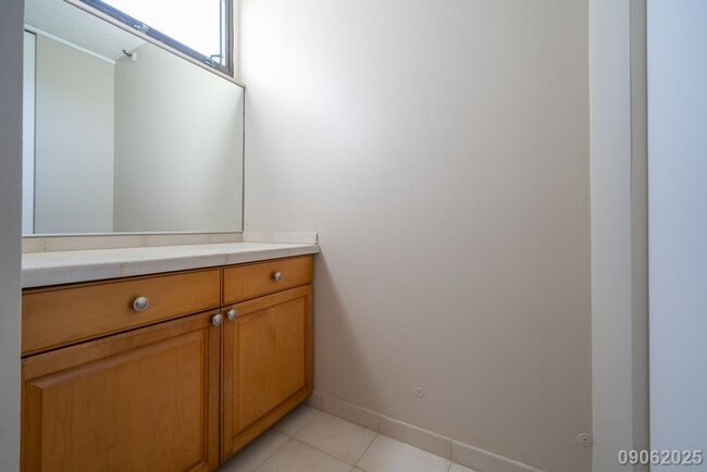 Building Photo - 2BR | 2BA | $4,000 | Move-In Ready! Windwa...