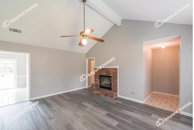 Building Photo - Updated 3BD/1.5BA Gem with Fireplace & Fen...