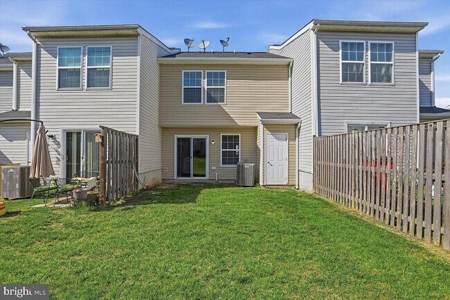 Building Photo - 38 Fastview Dr