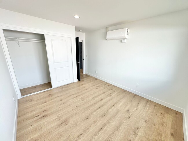 Building Photo - Stylishly Remodeled 2BD/1.5BA with Private Yard & In-Unit Laundry