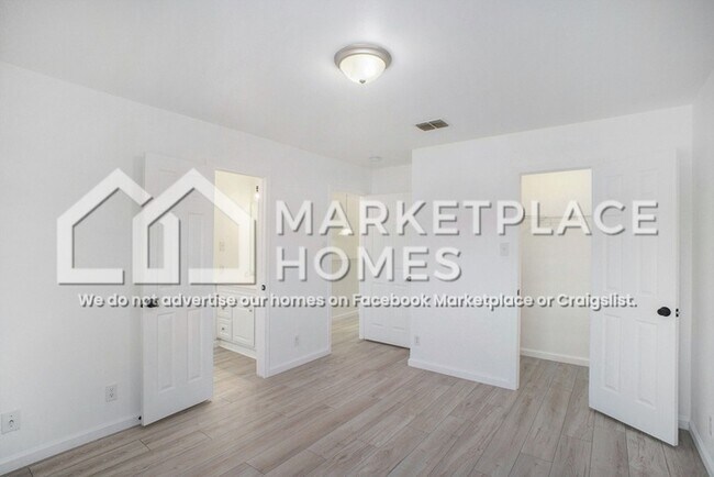 Building Photo - 9734 Ceremony Cove