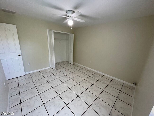 Building Photo - 1221 Summa Blvd