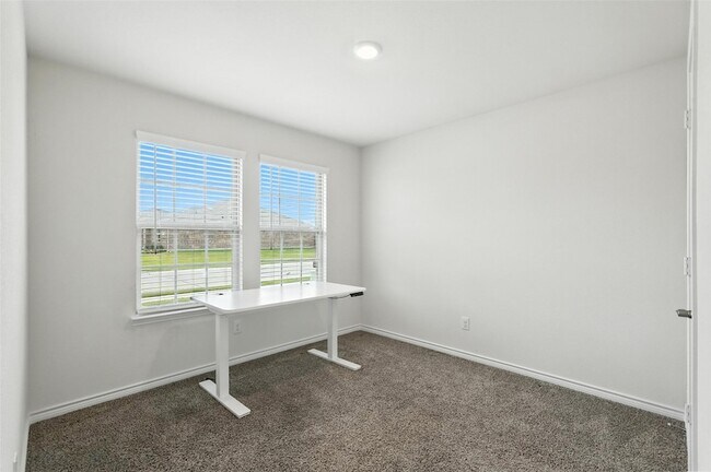 Building Photo - 135 Exploration Wy