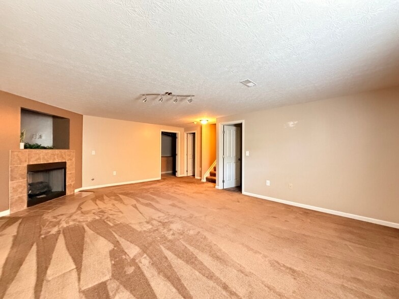 Building Photo - 7408 Cayman Ln