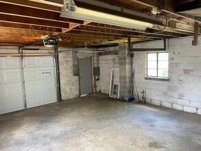 Building Photo - 120 Bellamy Ave