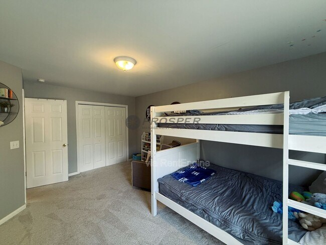 Building Photo - 833 Paran Oaks Dr