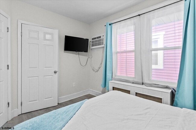 Building Photo - 506 New Jersey Ave