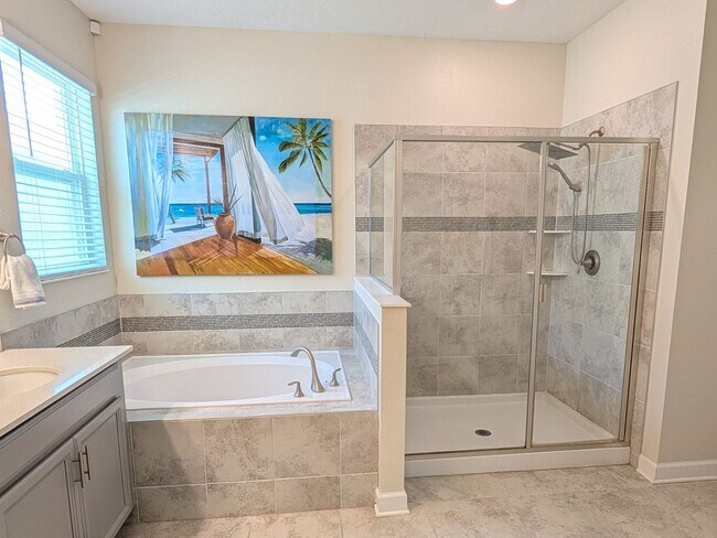 Building Photo - Beautiful 4/3 Home For Rent in Storey Lake...