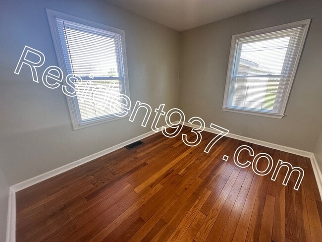 Building Photo - Cozy 3 Bed 1 bath home