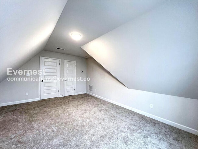 Building Photo - 8616 Hayes Dr