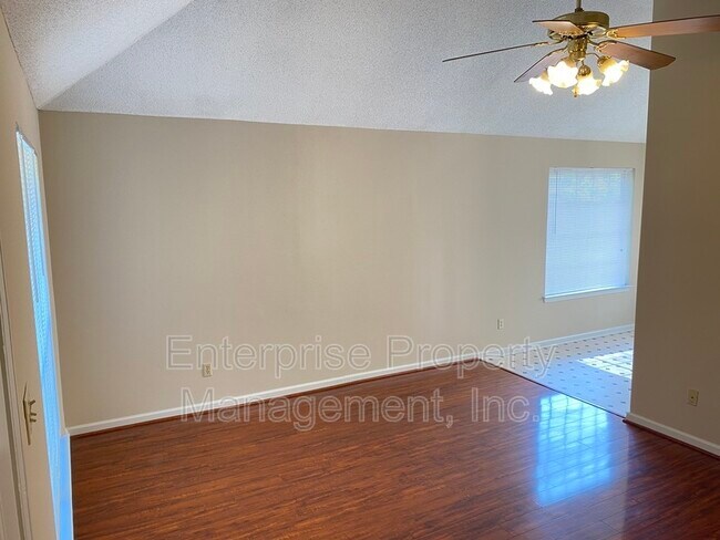 Building Photo - 3794 Walden Meadow Dr