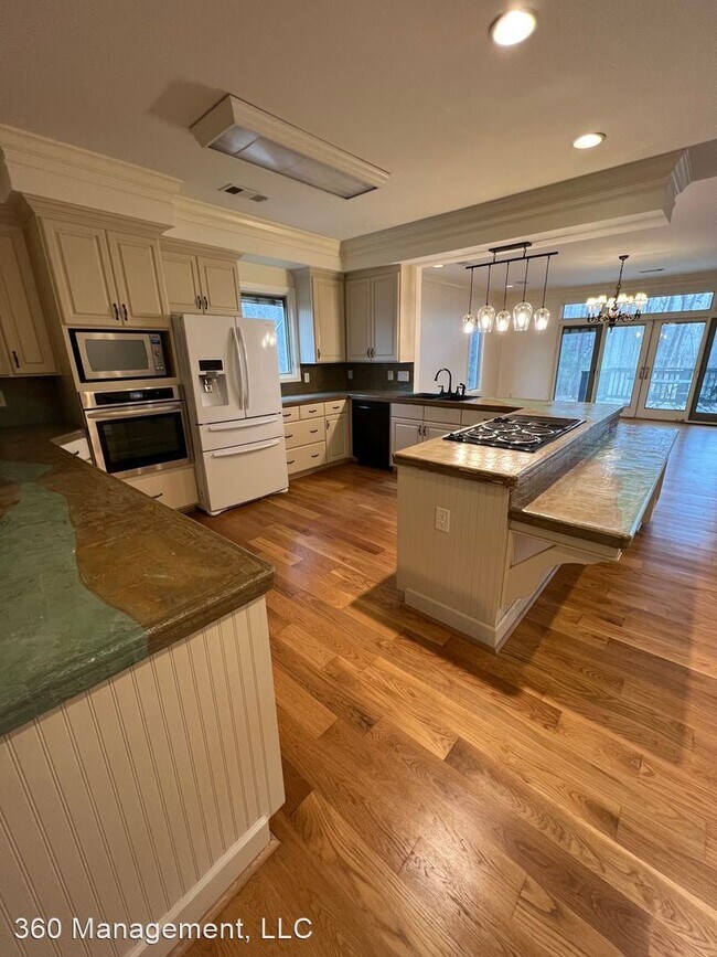 Building Photo - 3 br, 2 bath House - 280 Ensminger Rd