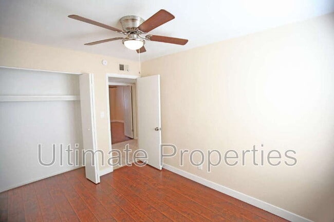 Building Photo - 2712 W Villa Rita Dr