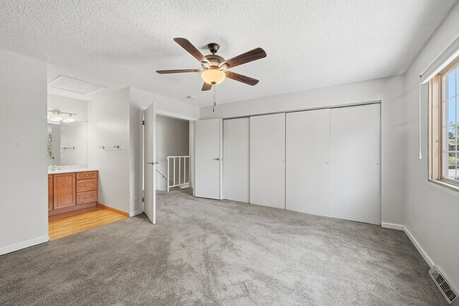 Building Photo - Spacious Townhome in Arvada
