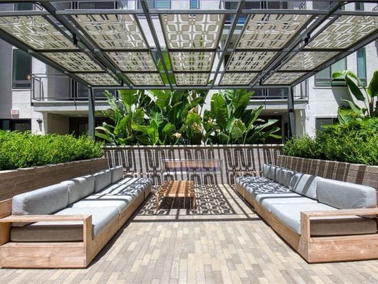 Building Photo - 2222 Nolita