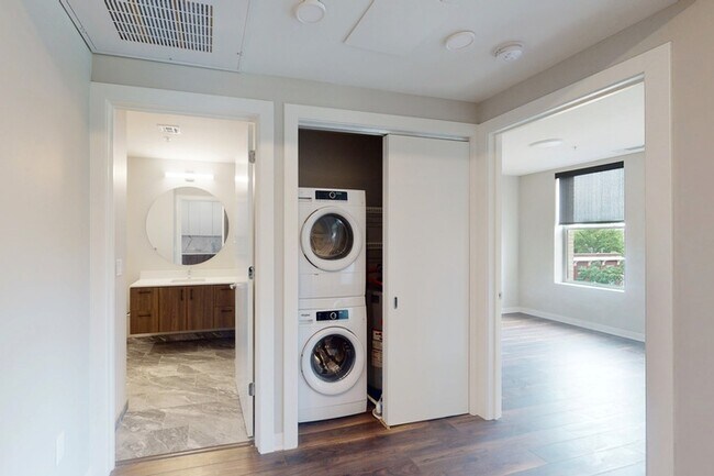 Floorplan - 520 E Armour