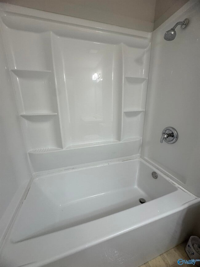 Building Photo - 2703 Lantern Walk SE