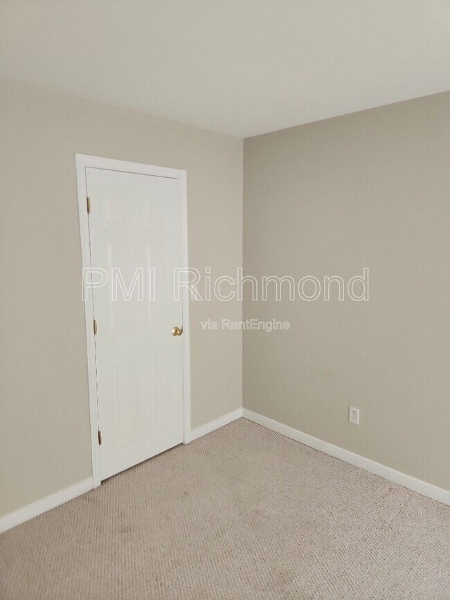 Building Photo - 1252 Providence Knoll Dr