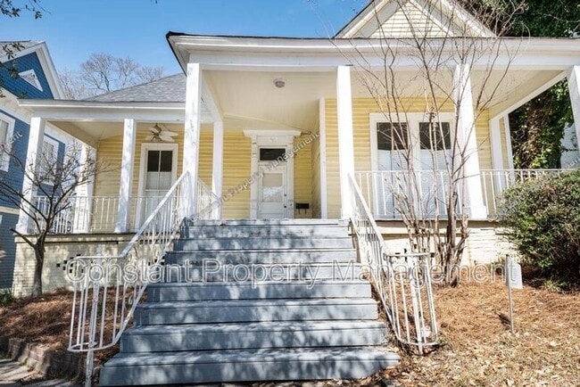 Building Photo - 979 Highland Terrace