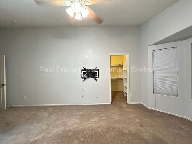 Building Photo - 16036 N 11th Ave