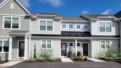Building Photo - 221 Millard Dr