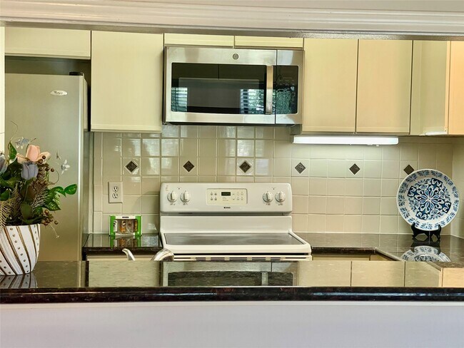 Building Photo - 4144 Greystone Way