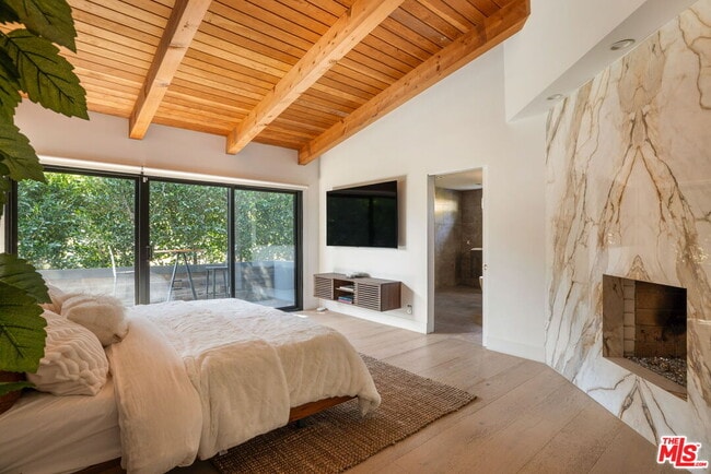 Building Photo - 344 Arno Way