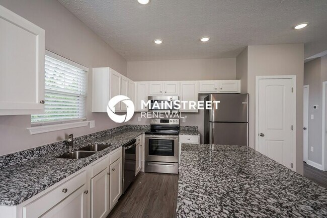 Building Photo - 4 Bedroom Pet-Friendly Home in Louisville,...