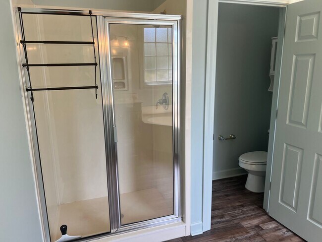 Building Photo - Charming 3BR Home in Rose Hill!