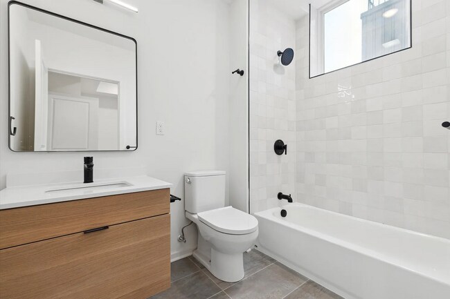 Building Photo - 245 N 12th St