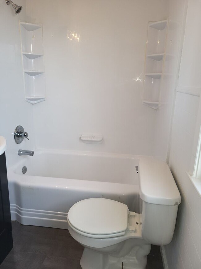 Building Photo - Two bedroom one bath in Dravosburg! Available now!