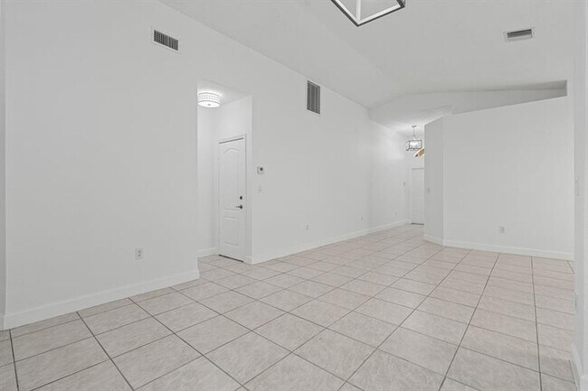 Building Photo - 11255 NW 53rd Ln