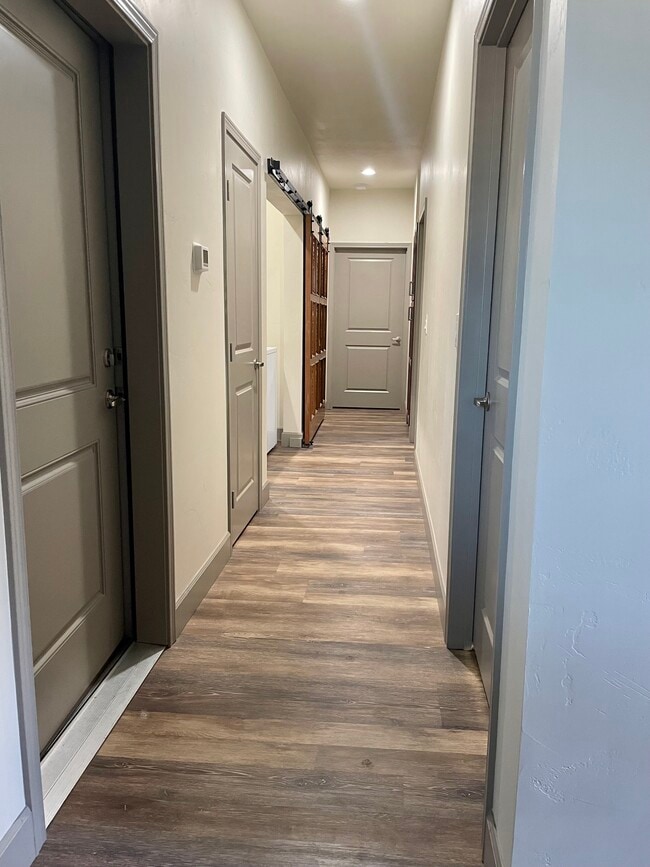 Building Photo - 703 Santa Fe Trl E