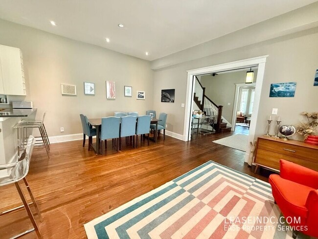 Building Photo - 3307 18th St NW
