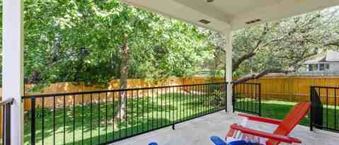 Building Photo - 10229 Beard Ave
