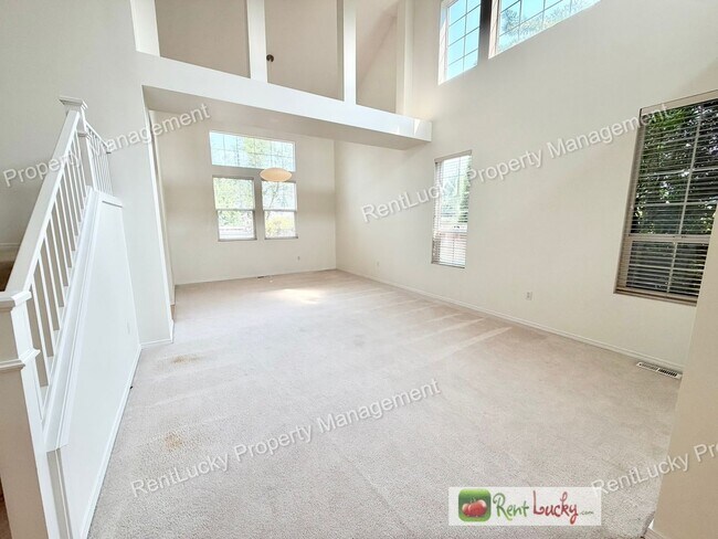 Building Photo - 1401 62nd Ct SE