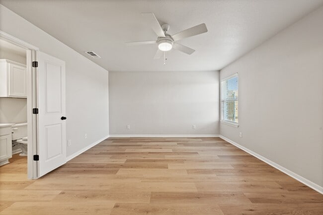 Building Photo - 3108 Wasilla Dr