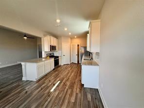 Building Photo - 910 Emerson Dr