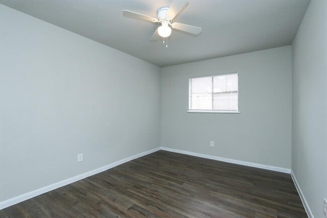 Building Photo - 24018 Reagon Canyon Dr