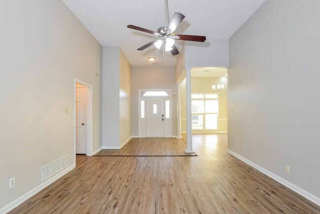 Building Photo - 6544 Misslow Cove