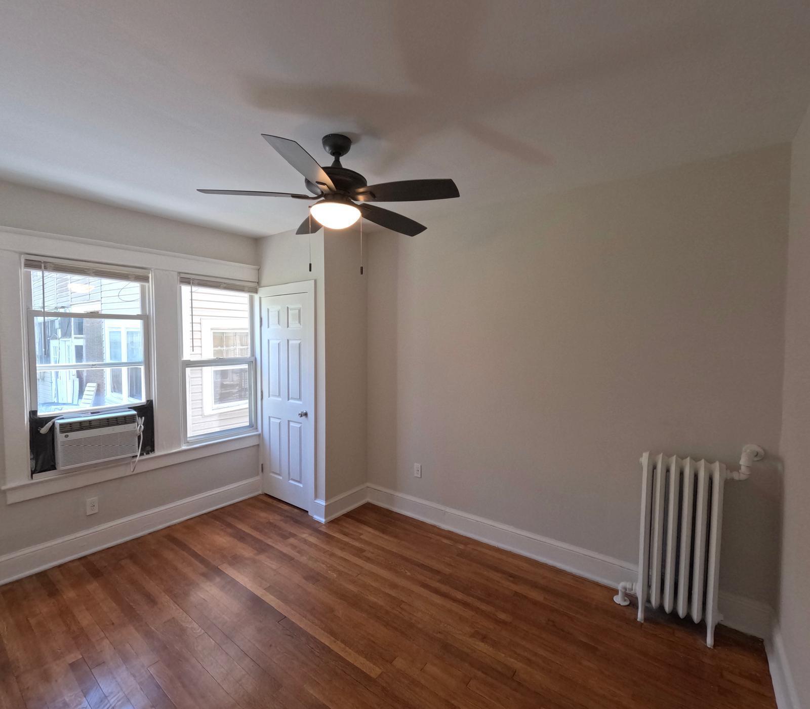 Building Photo - 4317 River Rd NW