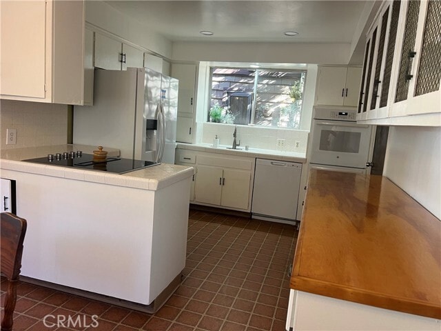 Building Photo - 58 Surfside Ave.