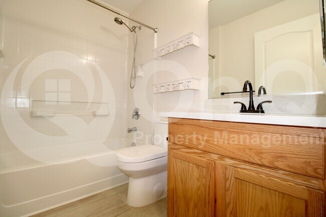 Building Photo - 2353 E Calle Sierra Del Manantial