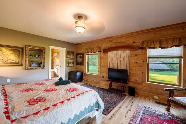 Building Photo - 7223 Ferry Rd