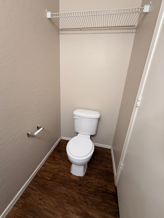 Building Photo - Refinished 4 by 2.5 Avondale Home - Corner...