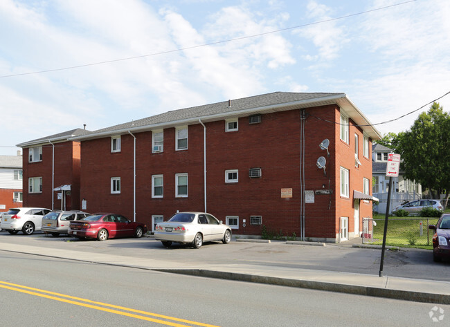 Building Photo - 25 McAlpin St