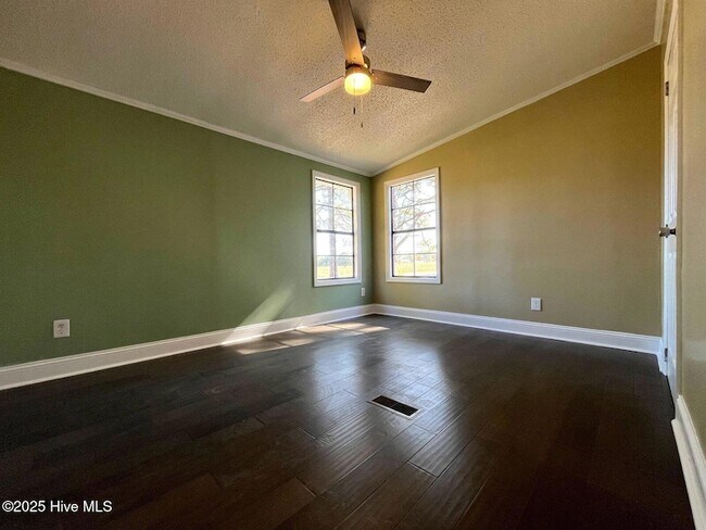 Building Photo - 188 Shady Grove Rd