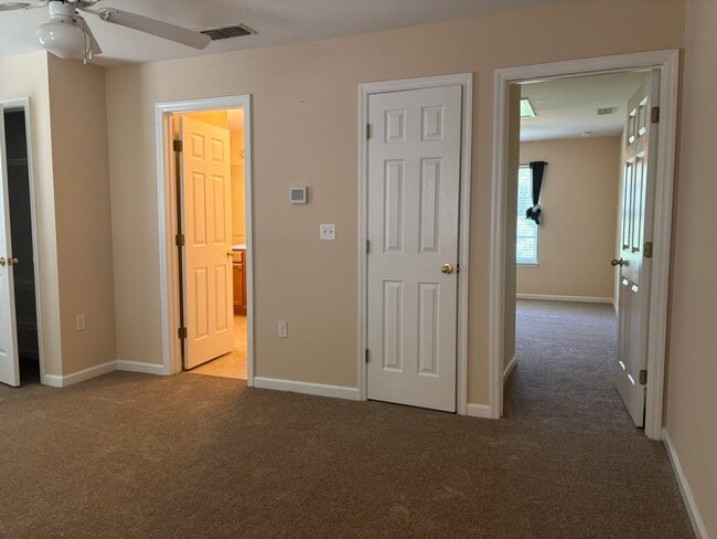 Building Photo - 4434 Gearhart Rd